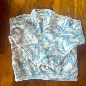 Youth half zip pullover size medium
